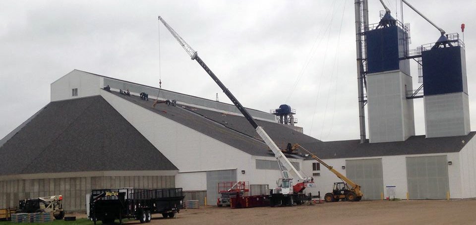 Large pre-engineered steel building designed for industrial storage use